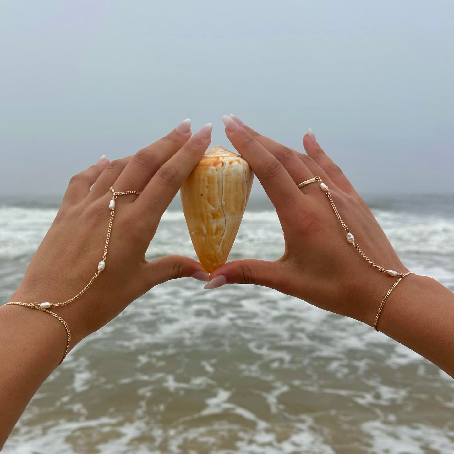 Aqualina Hand Chain : Design Your Own Hand Chain