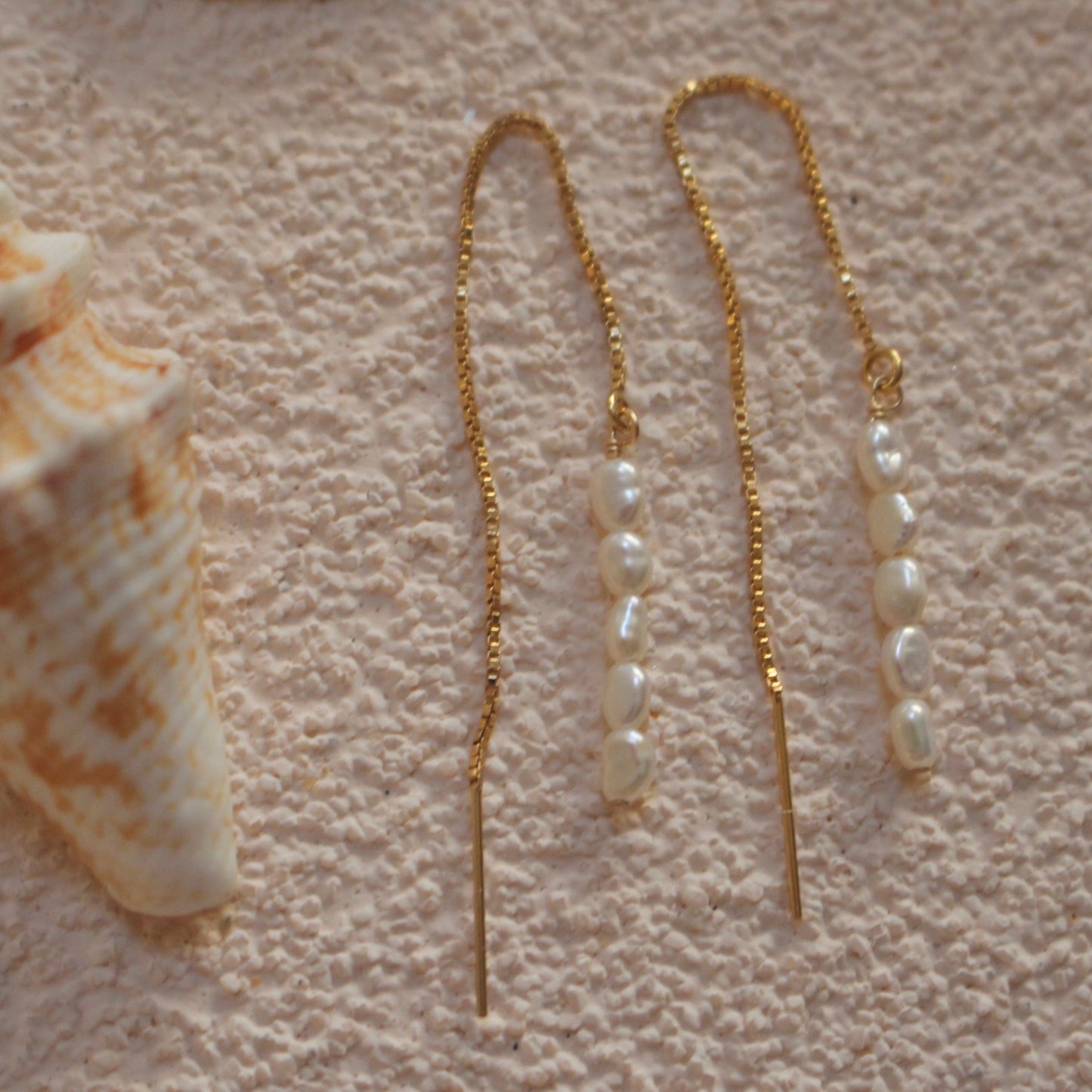 Sirena Pearl Threader Earring