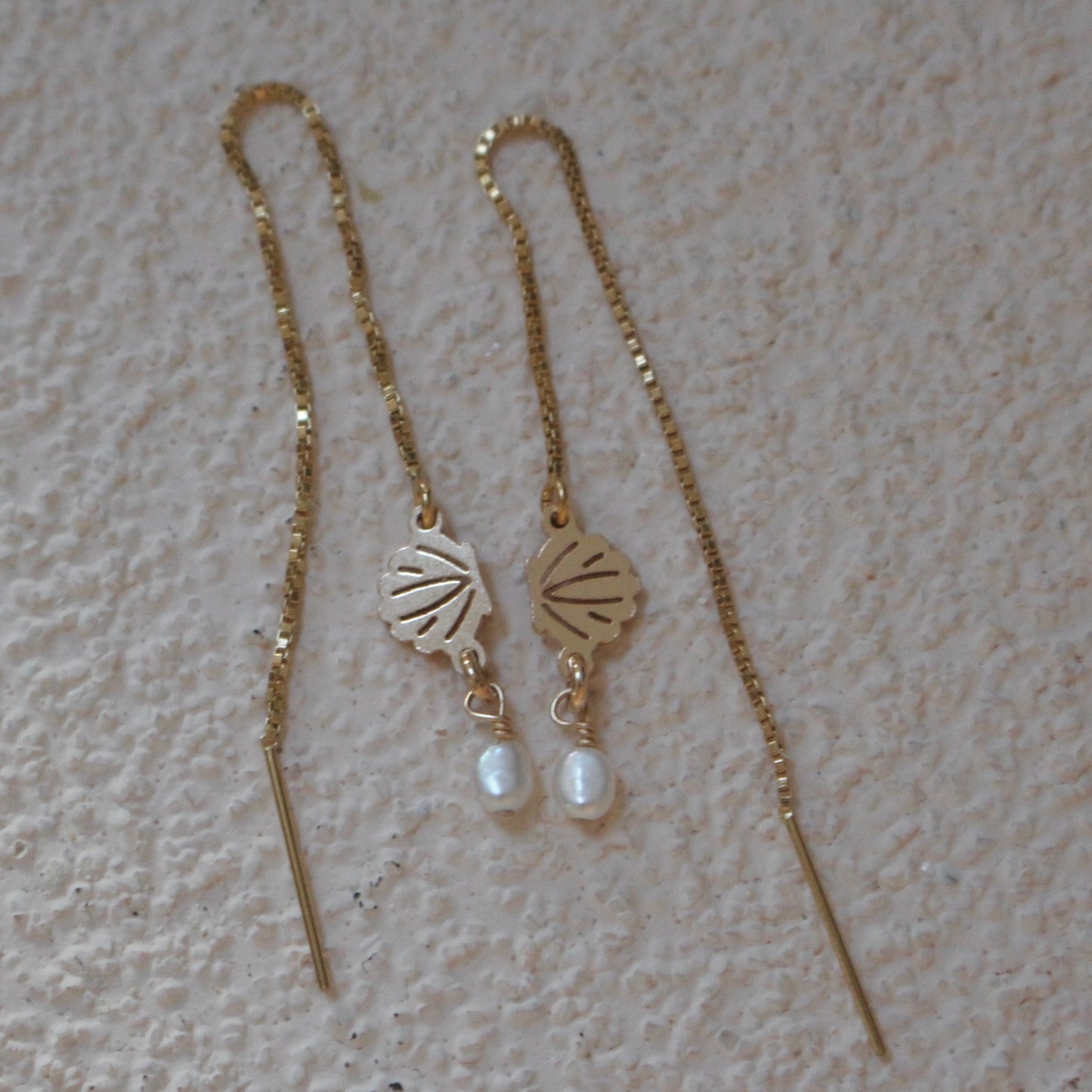 Venus Shell Pearl Threader Earring