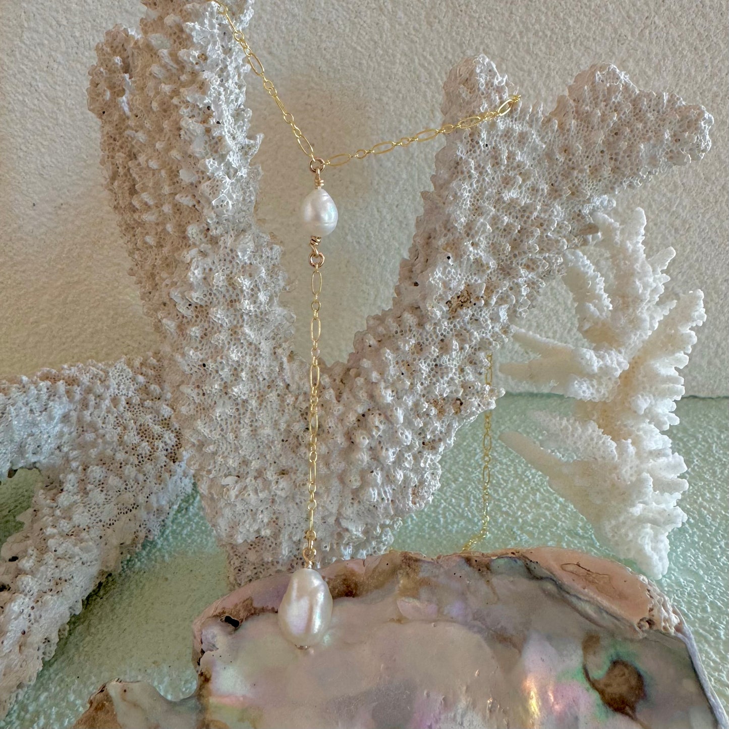 Isla Pearl Lariat Necklace