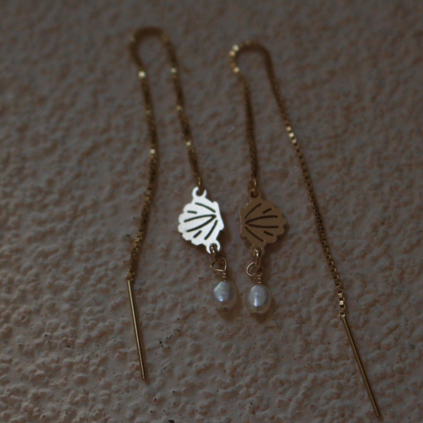 Venus Shell Pearl Threader Earring