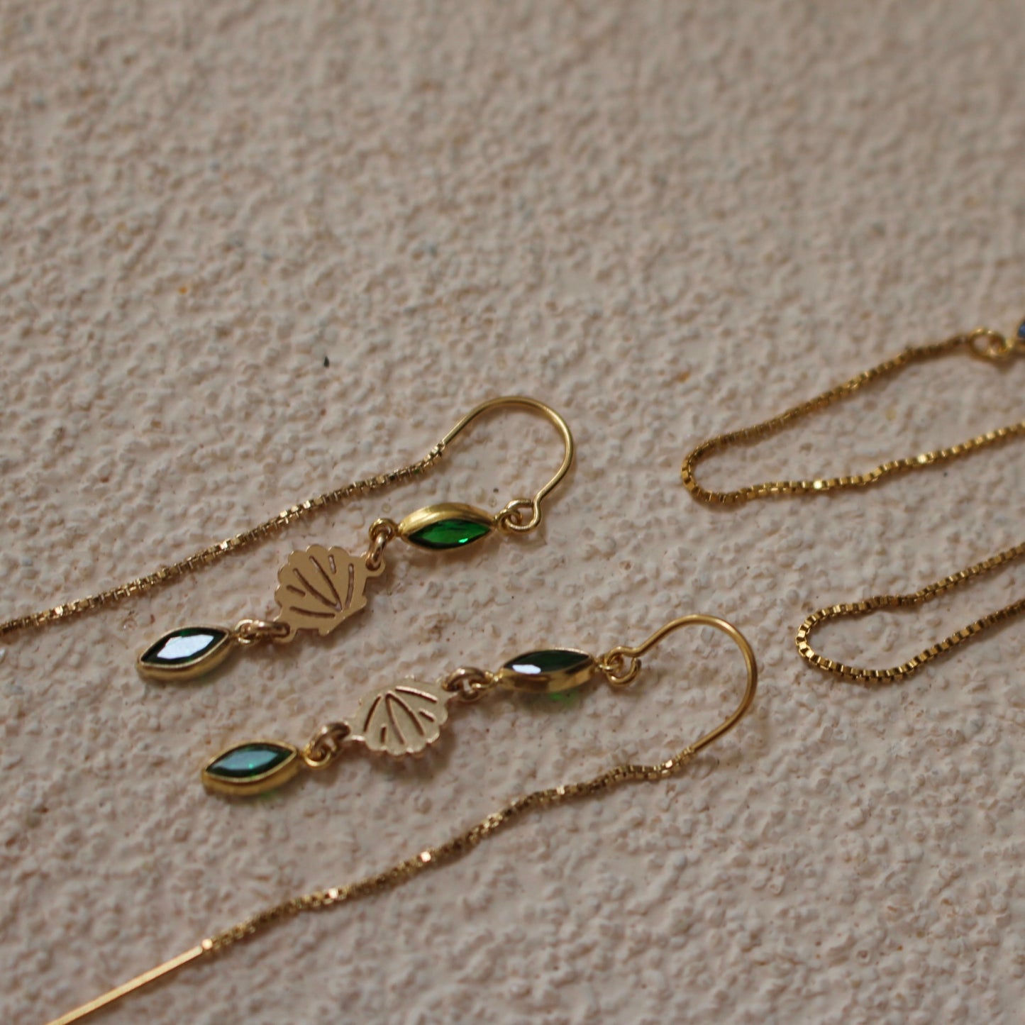 Venus Shell Gemstone Threader Earring