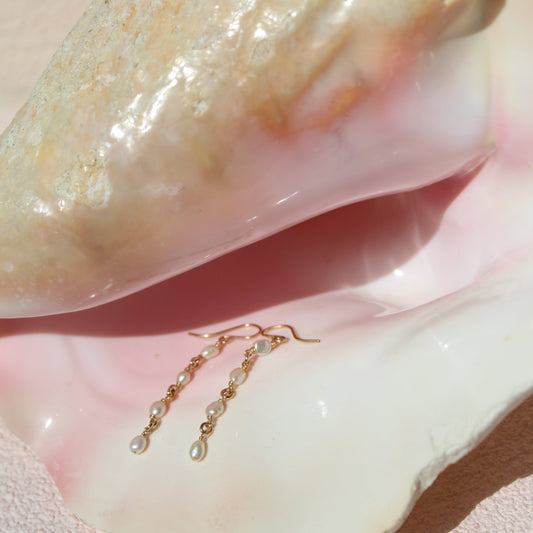 Aphrodite Pearl Drop Earring